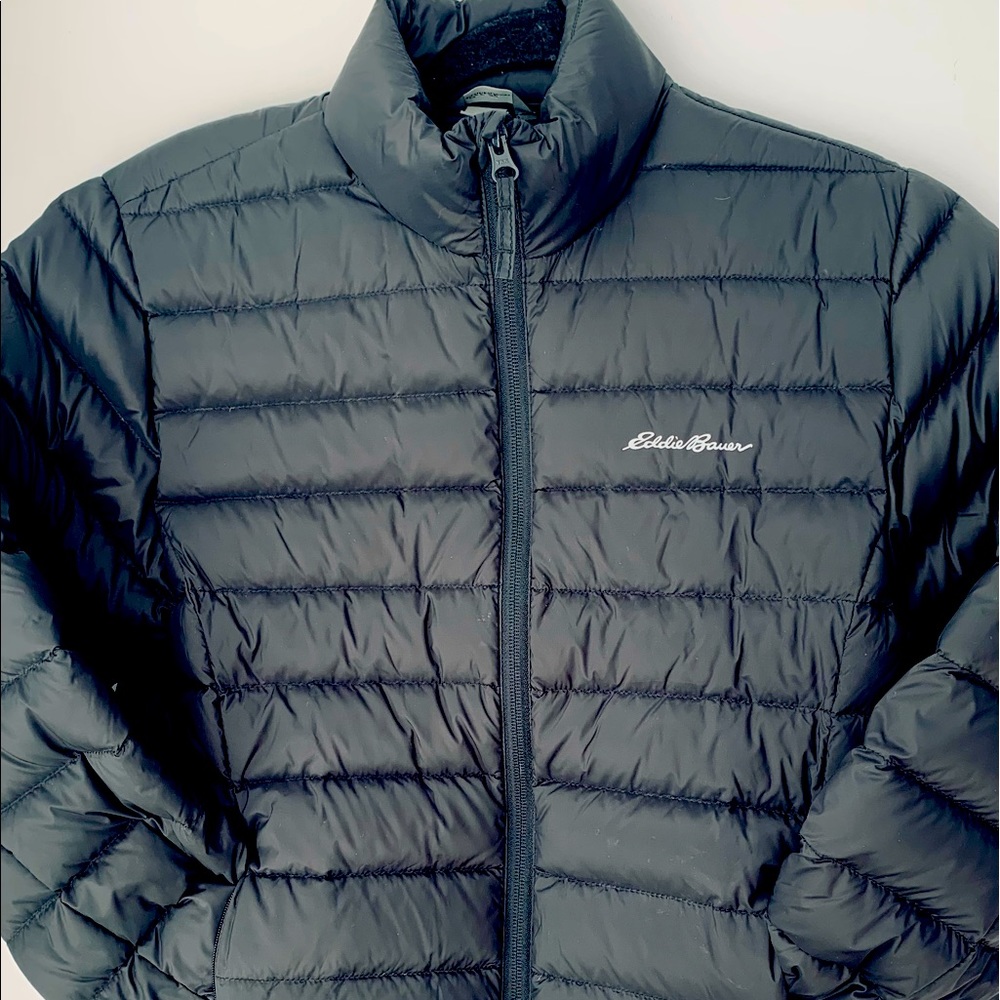 Girls Eddie Bauer lightweight warm puffer like new! spot for name tag inside!